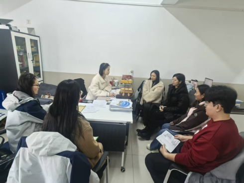 人工智能（AI）辅助教学应用专题研讨会