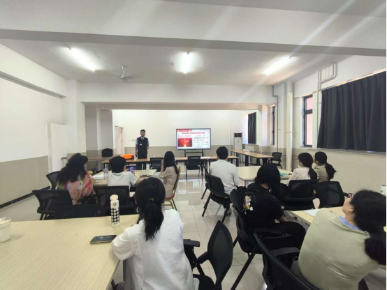 经管学院组织教师开展消防讲座活动