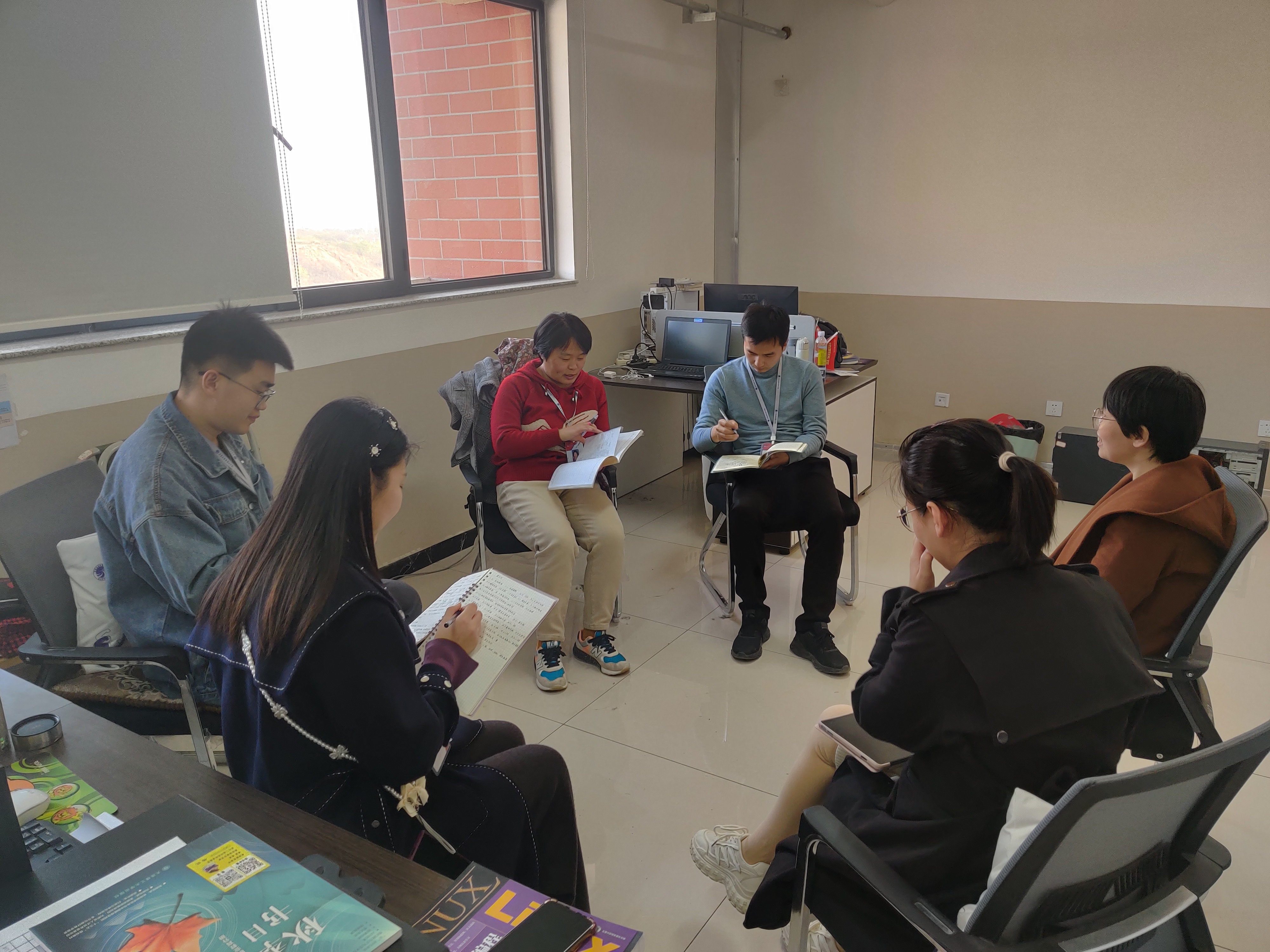 网络通信教研室组织教学比赛研讨会