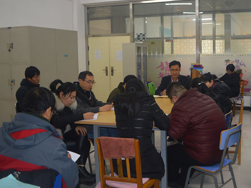 新闻2017-12-25信息学院召开期末考试周教职工大会.jpg